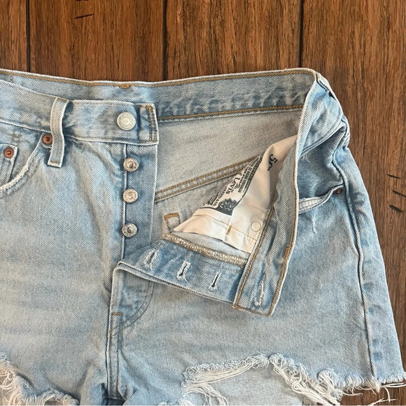 Levi’s 501 Button Fly Shorts Light Wash High Rise Jean Festival Ripped Cotton 31 - Picture 3 of 13